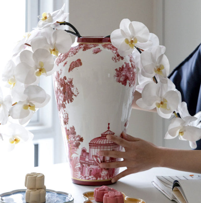 Retro Porcelain Vase Ornament